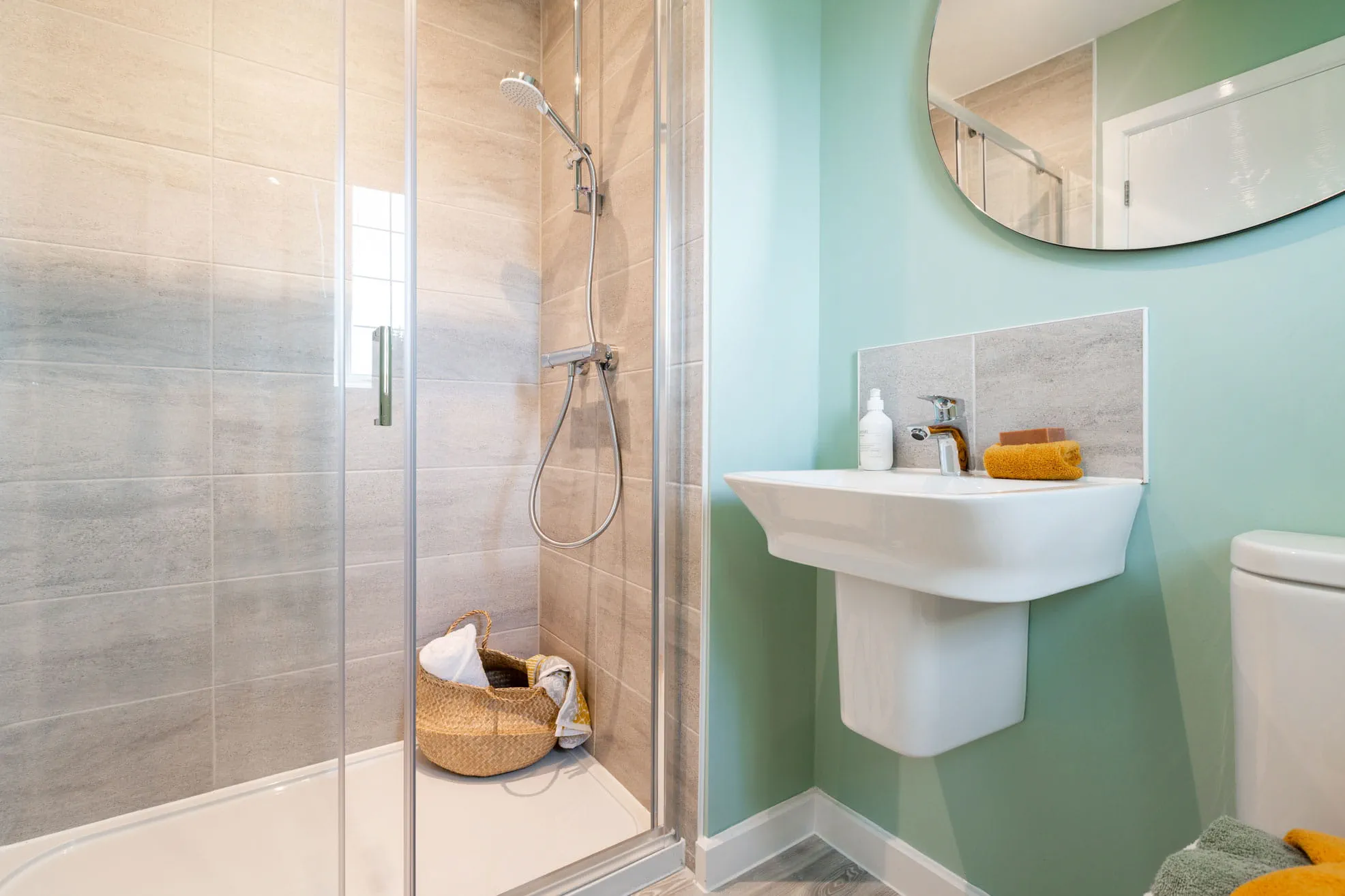 Buy 3 bedroom house Evesham Gate at Evesham Bloor Homes